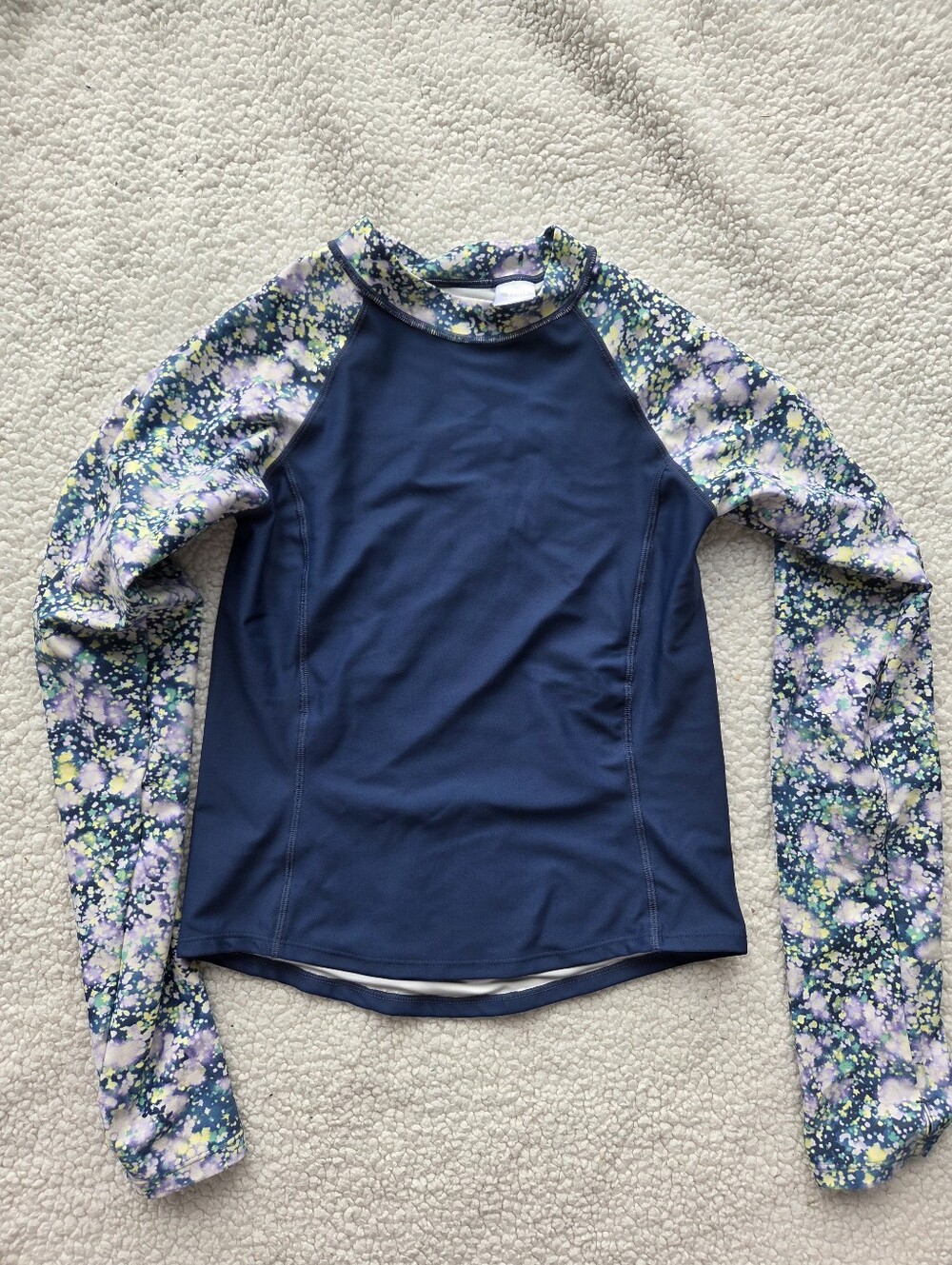 Zella Girls' Navy Floral Long-Sleeve Rash Guard Youth 14. Comfortable navy long-